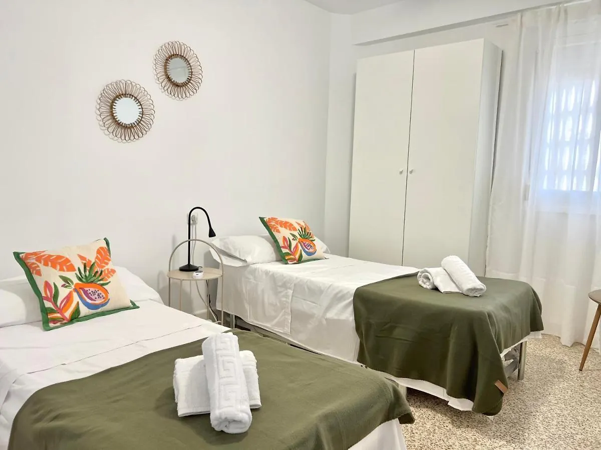 Cozy And Quiet, Pax7 Los Boliches, 3D, 2B, Pool And Close To The Beach Fuengirola Apartment