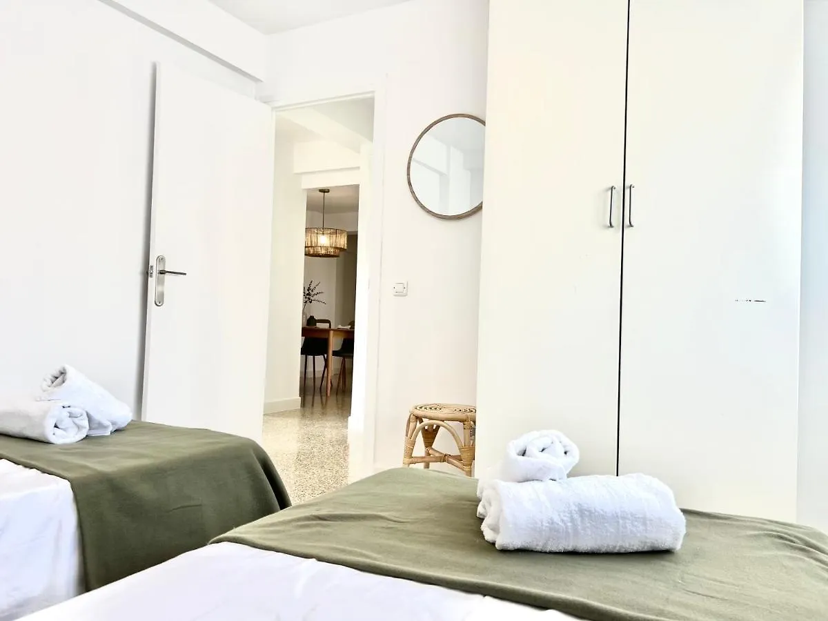 Cozy And Quiet, Pax7 Los Boliches, 3D, 2B, Pool And Close To The Beach Fuengirola Apartment